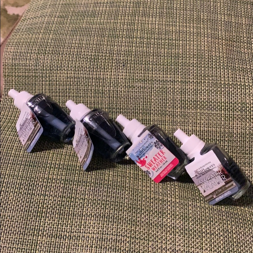 Four Sweater Weather Wallflower refills